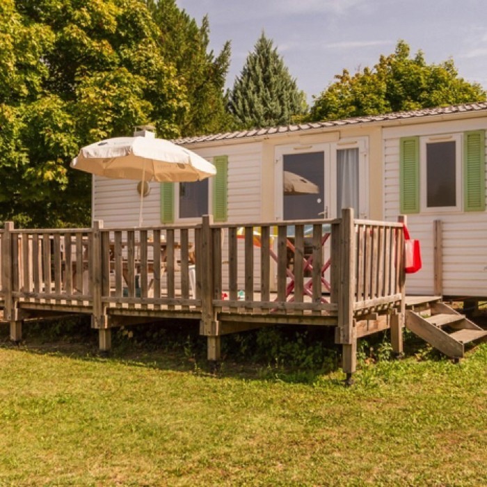 Castel Camping le Petit Trianon de Saint Ustre