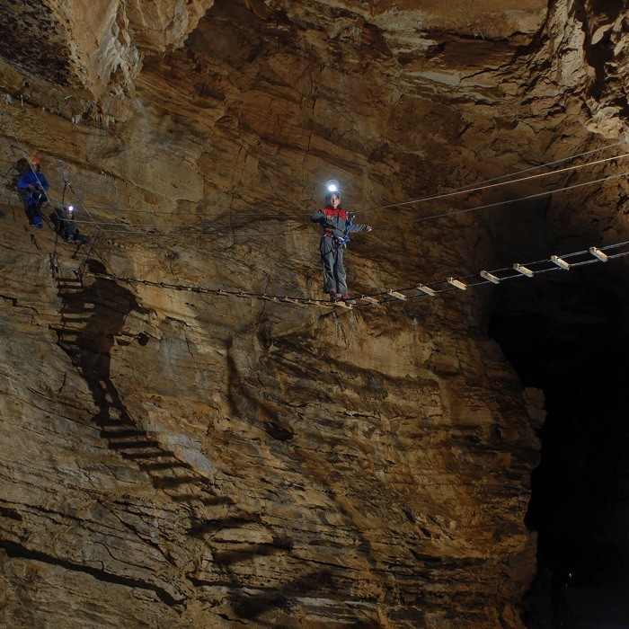 1/2 journée Accrogrotte pour 1 pers + porte clefs