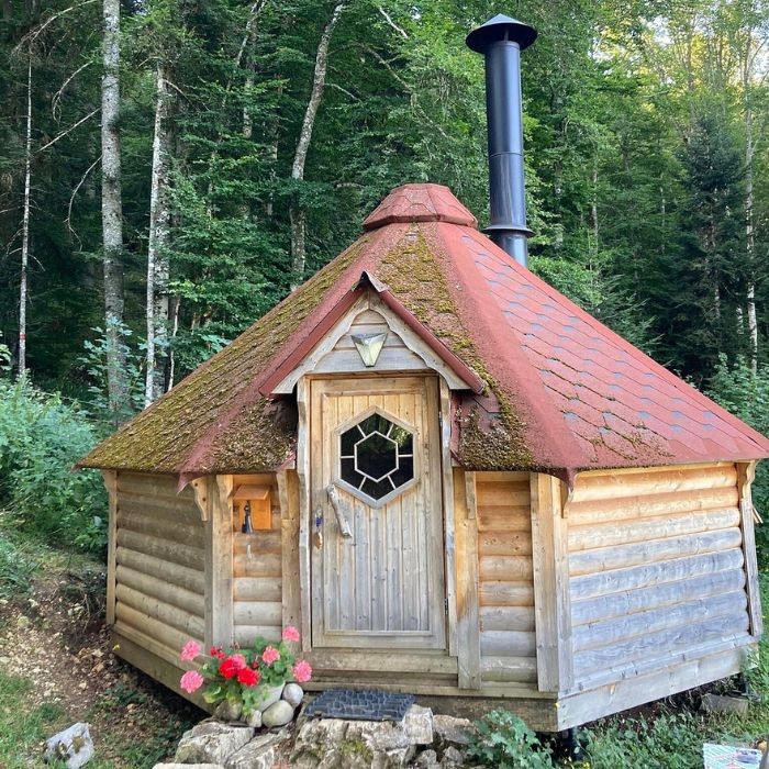 1 nuit en Kota finlandais pour 2 et petits déjeuners + forfait location du grill, vaisselle et bois