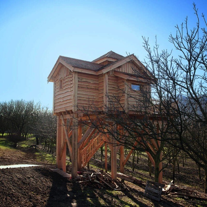1 nuit en cabane pour 2 avec petits dejs