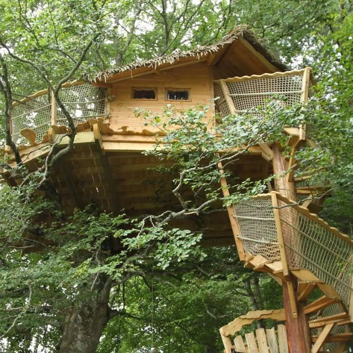 1 nuit en Cabane perchée pour 2 avec petits déjeuners et panier apéritif 