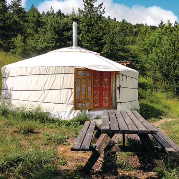 3 nuits en yourte mongole pour 2 avec petits-déjeuners  +Pot de bienvenue+Visite pédagogique de l'éco-site+ 1 bouteille de vin offerte