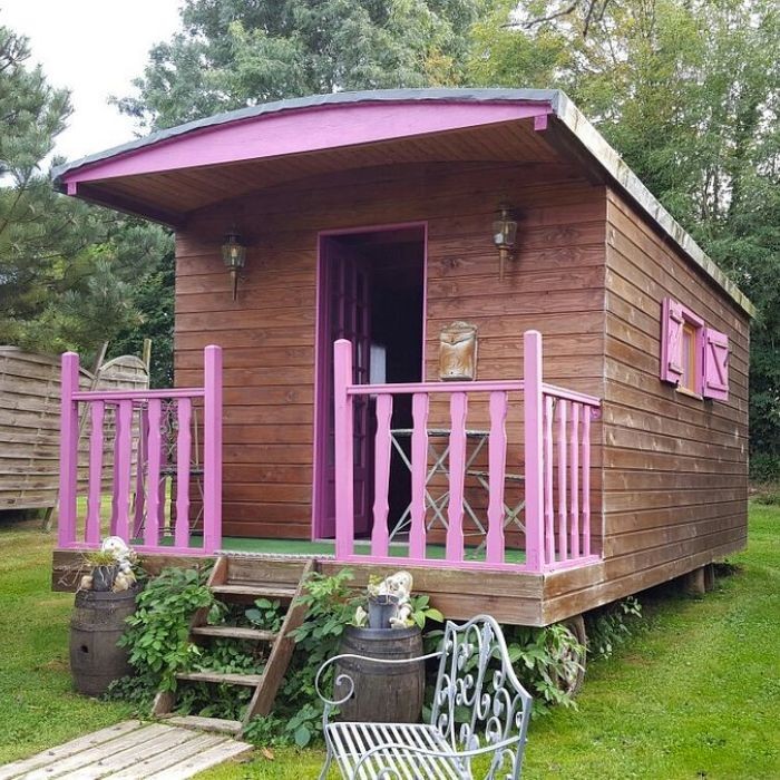 1 nuit en roulotte pour 2 personnes avec petits-déjeuners + 1 coupe de champagne