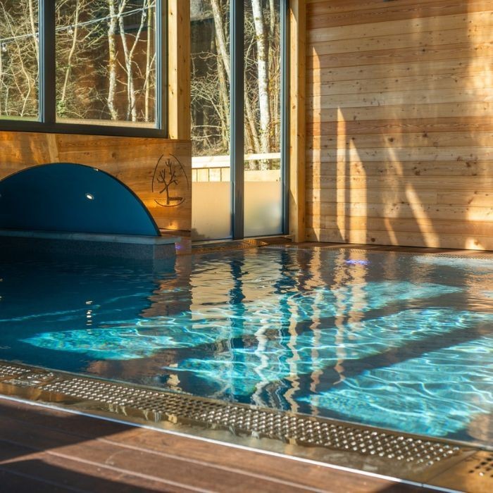 1 nuit pour 2 en studio côté parc avec petits déjeuners buffet + 2 accès 4H au spa + 2 diners menu de terroir