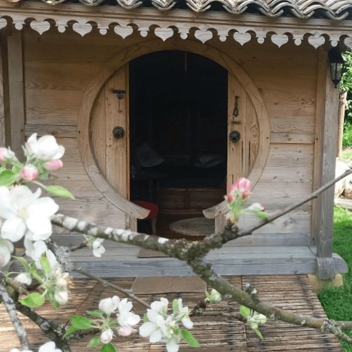 2 nuits en cabane pour 2 personnes avec petits déjeuners 