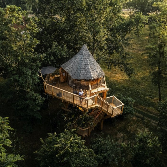  1 nuit en cabane perchée pour 2 personnes avec pdj + bain nordique + 1 jus