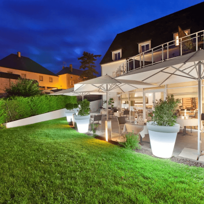 1 nuit pour 2 en chambre prestige avec petits déjeuners + Accès d'1h au VineSpa pour 2 + Mise en scene romantique + 1/2 bouteille de champagne 