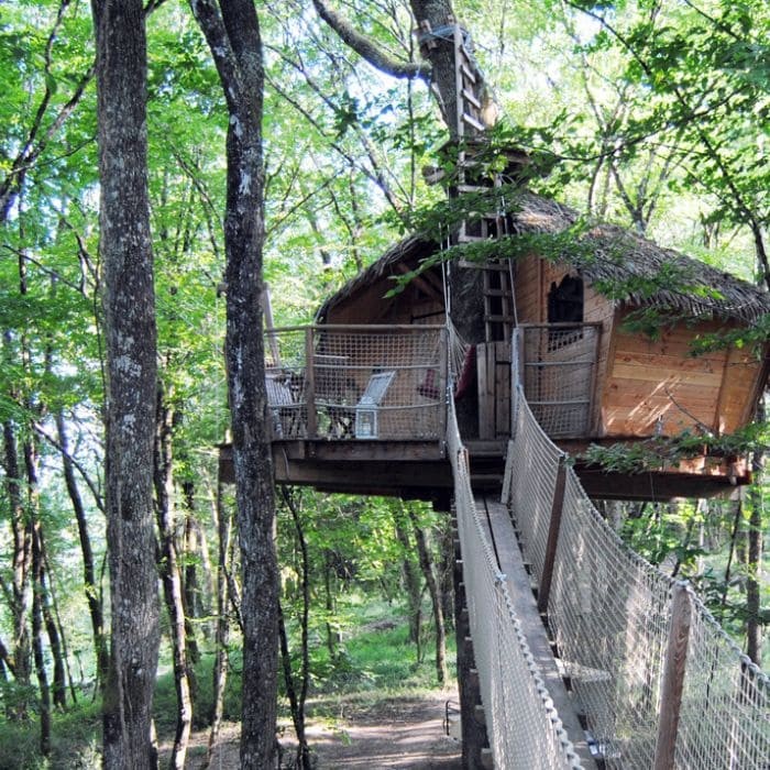 1 nuit en cabane perchée Margaux pour 2 pers avec pdj + (en basse et moyenne saison 1 panier Loupiac)