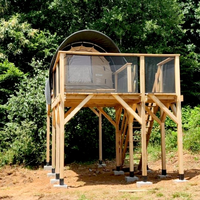 1 nuit en Cabane détente pour 2 personnes avec petits déjeuners + 1 panier apéro pour 2 