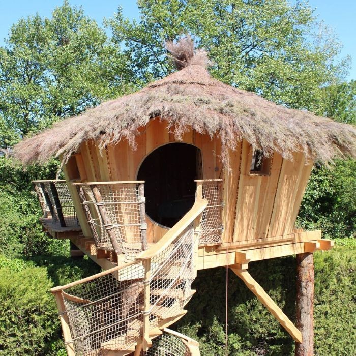 2 nuits dans la Cabane de Pan ou la Cabane aux oiseaux pour 2 avec petits-déjeuners 