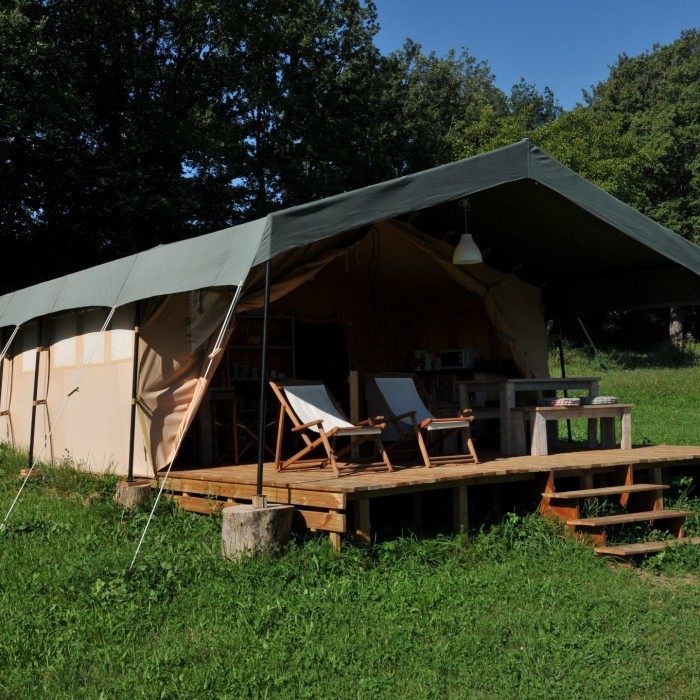 1 nuit en tente safari pour 2 personnes avec petits déjeuners
