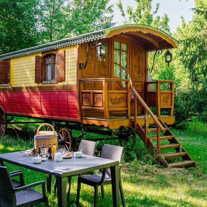 1 nuit pour 2 en Roulotte avec petits déjeuners + verres bienvenue + (en semaine formule apéritive)