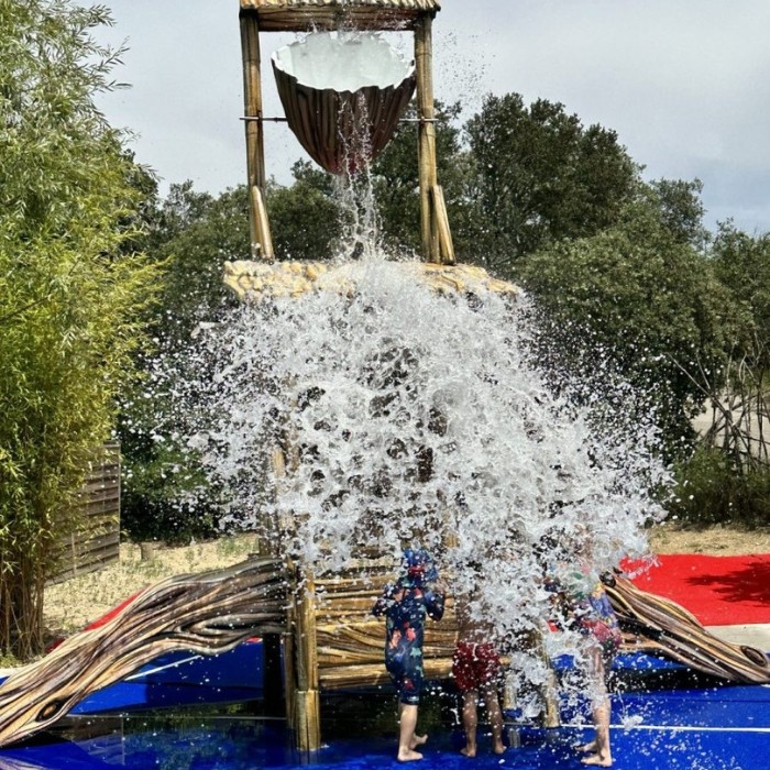 5 entrées pour le parc "Le Village des enfants"  + 5 glaces à cône double