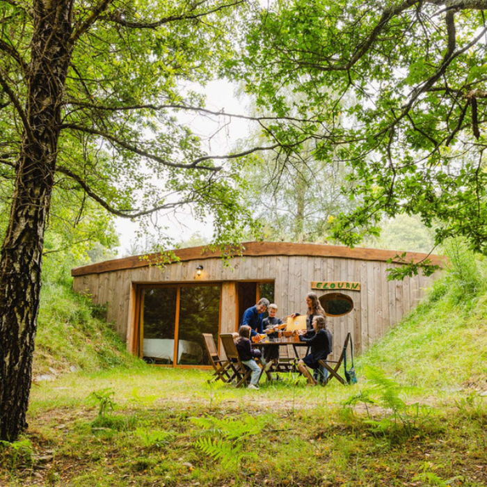 2 nuits pour 2 personnes avec petits déjeuners dans la cabane Elouan ou Lena