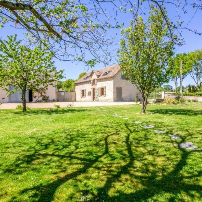 1 nuit pour 2 personnes en ecogîte rural avec draps et ménage inclus 