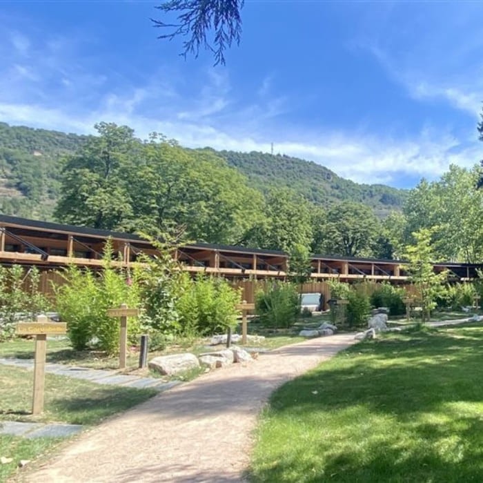 1 nuit pour 2 personnes en écolodge avec pisicne (+pdj en semaine)