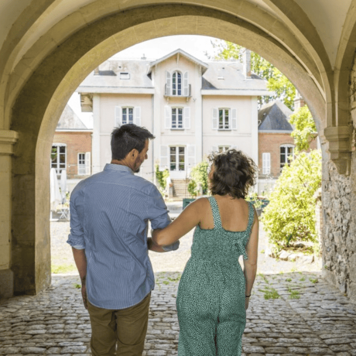 2 nuits en chambre Nuptiale Napoléon pour 2 avec les petits déjeuners + accès libre au sauna