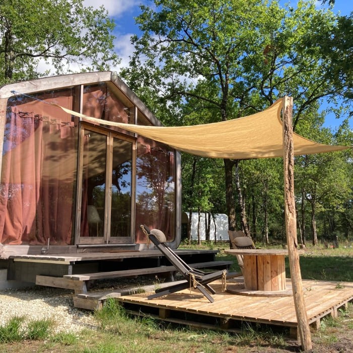 1 nuit pour 2 personnes en Wikkelhouse / Wikkel bear + ménage compris /  les week-ends de juin et septembre 