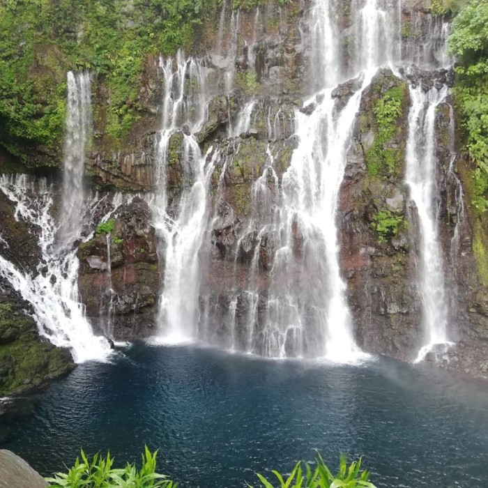 Une 1/2 journée canyoning découverte de la rivière pour 1 personne 