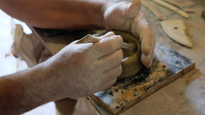 Atelier Modelage à Bouteilles-Saint-Sébastien – 3h - Poterie et Céramique