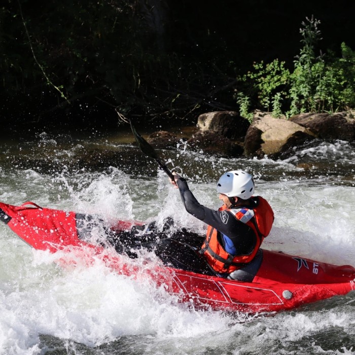 1 activité Kayak découverte pour 1 personne + 1 formule plat / boisson
