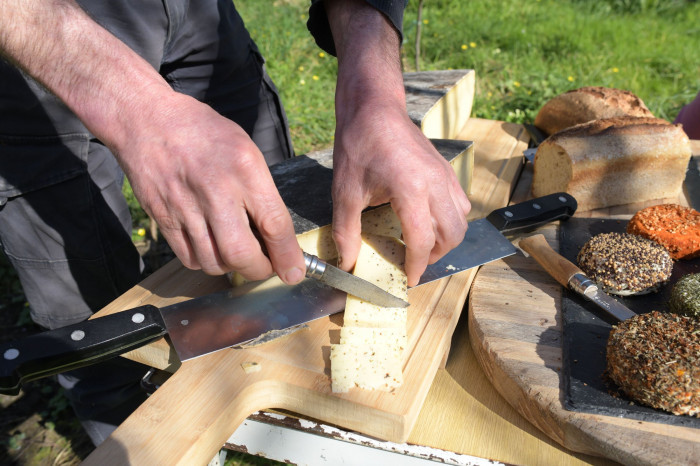 Atelier Fromagerie et crèmerie à Isigny-le-Buat – 3h - Agriculture