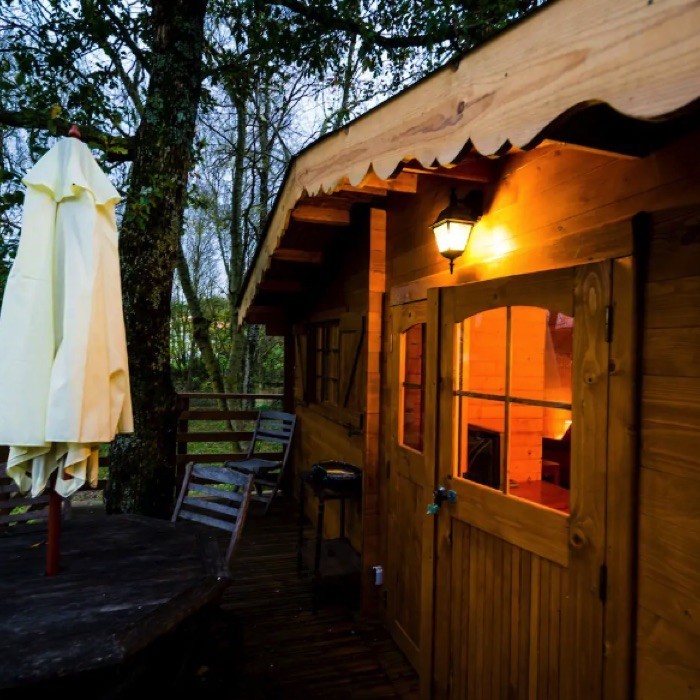 1 nuit en cabane pour 2 avec petits-déjeuners