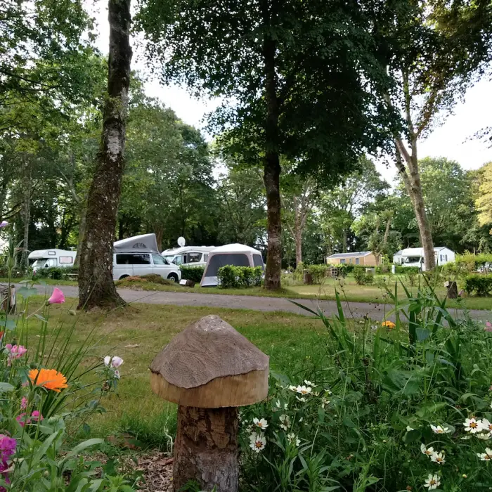 Camping le Lac O Fées***