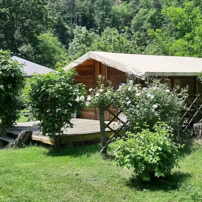 CAMPING USHUAÏA VILLAGES LE VIADUC