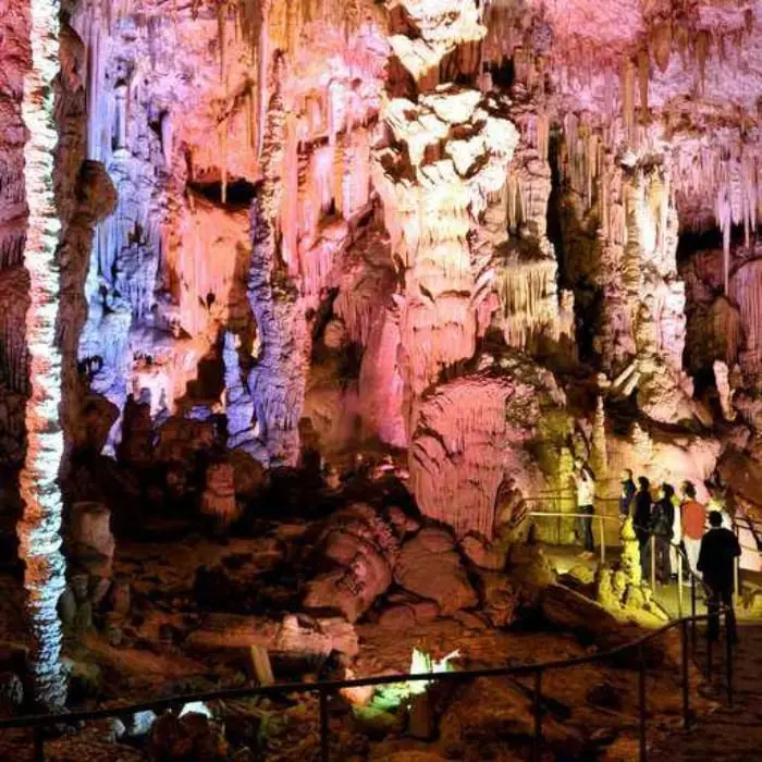 La Grotte de la Salamandre