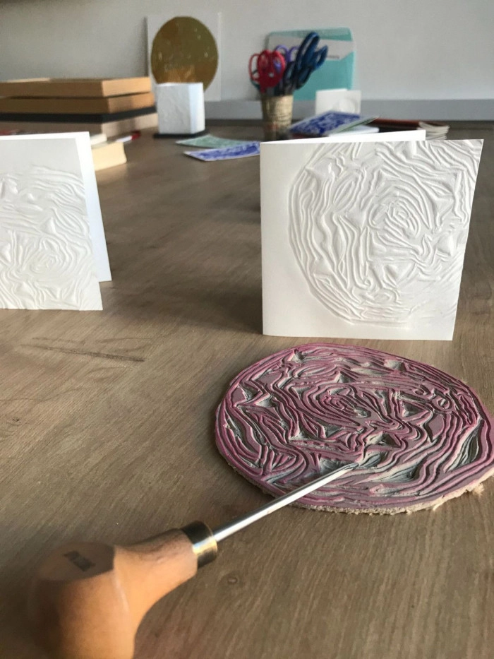 Atelier Papier - Linogravure/Gaufrage à Lyon – 3h