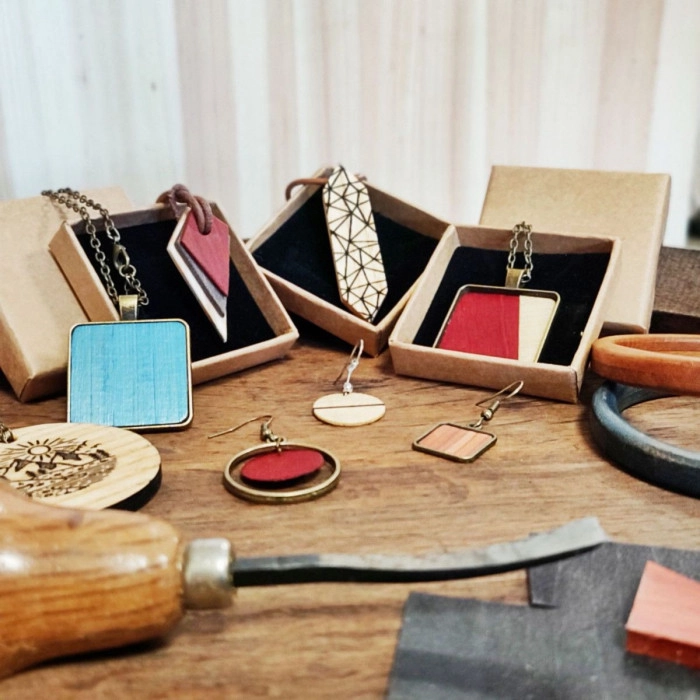 Atelier Bijouterie - Menuiserie et Ebenisterie à Saint-Vigor-le-Grand – 2h