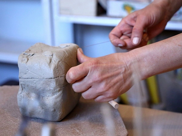 Atelier Poterie et Céramique - Modelage/Décor à Quincieux – 3h