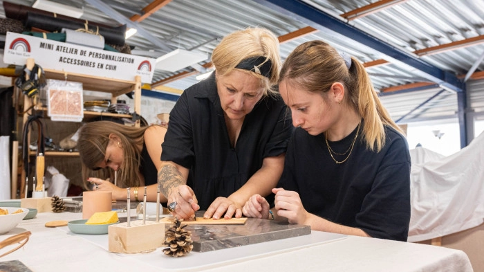 Atelier Cuir - Maroquinerie à Cachan – 2h