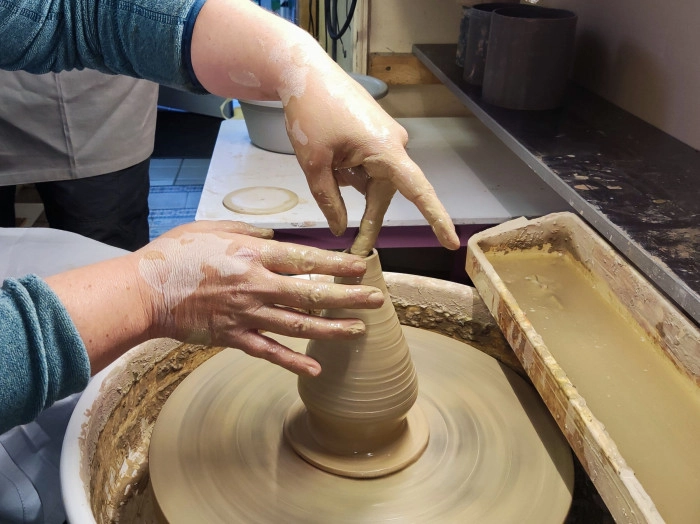 Atelier Poterie et Céramique - Tour/Modelage à Berlaimont – 2h