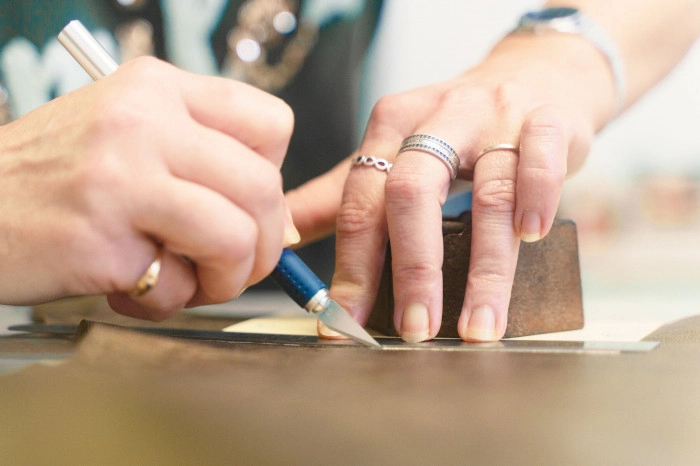 Atelier Cuir - Maroquinerie à Angers – 2h