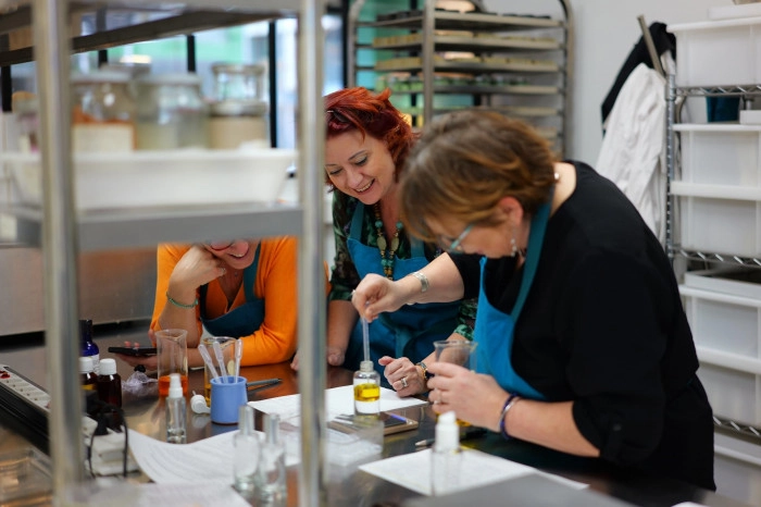 Atelier Cosmétique et bien-être - Fabrication de crèmes et soins à Chambéry – 2h