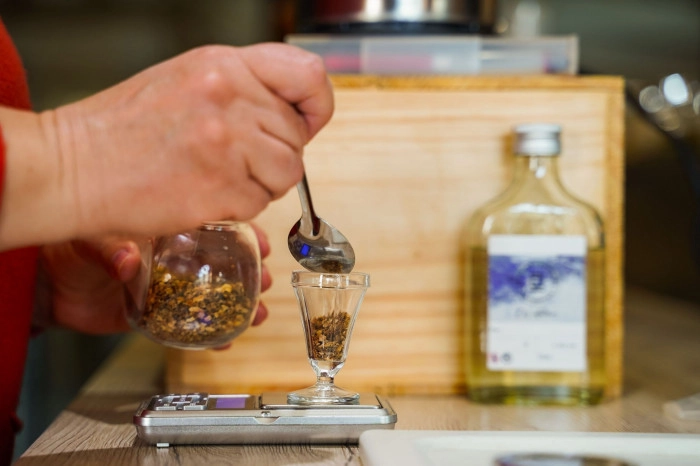 Atelier À boire - Distillation et assemblage de spiritueux à Sainte-Croix-du-Mont – 2h