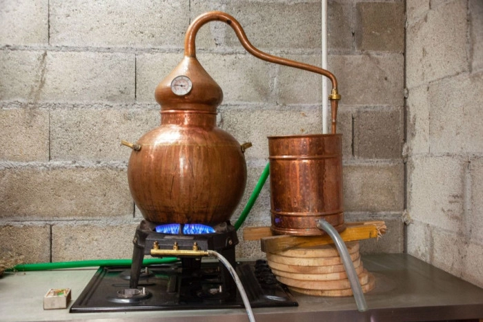 Atelier À boire - Distillation et assemblage de spiritueux à Vizille – 3h