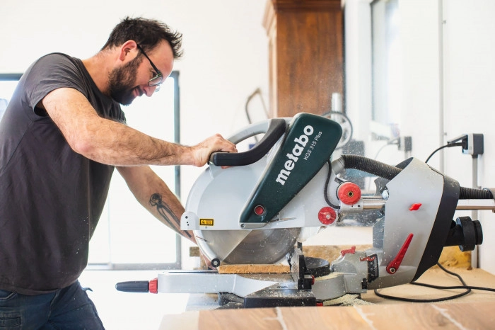 Atelier Bois - Menuiserie et Ebenisterie à Saint-Yrieix-Sous-Aixe – 2h