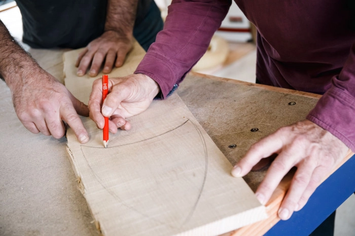 Atelier Bois - Menuiserie et Ebenisterie à Saint-Yrieix-Sous-Aixe – 2h