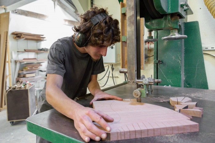 Atelier Bois - Menuiserie et Ebenisterie à Plougrescant – 3h