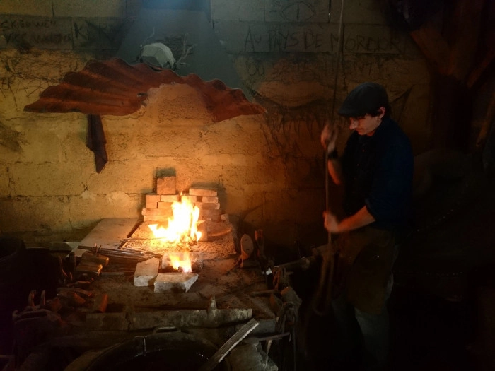 Atelier Métal - Forge et Coutellerie à Paule – 2h