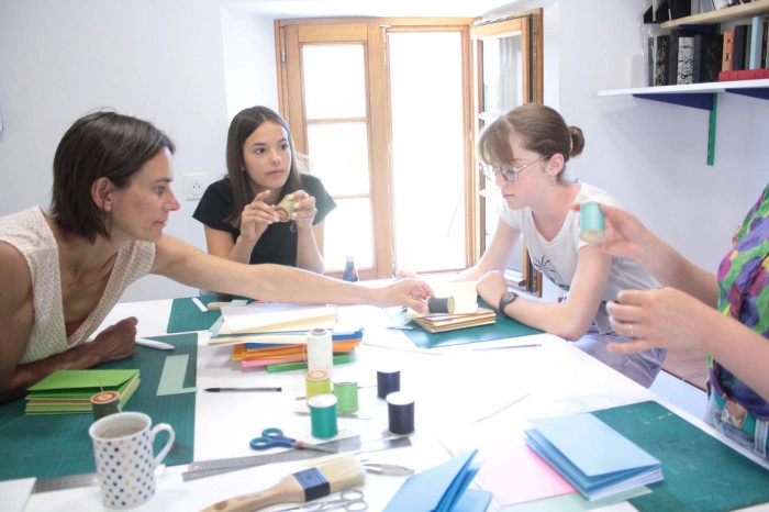 Atelier Papier - Reliure à Saint-Vincent-de-Barrès – 3h