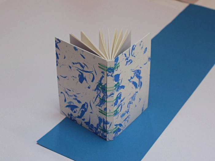 Atelier Papier - Reliure à Saint-Vincent-de-Barrès – 3h