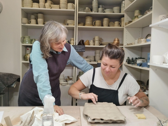 Atelier Poterie et Céramique - Modelage/Décor à Chéronvilliers – 2h