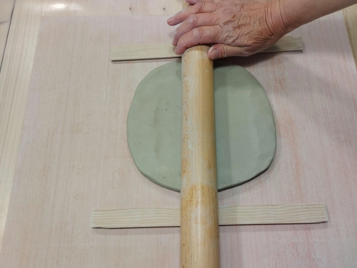 Atelier Poterie et Céramique - Modelage/Décor à Chéronvilliers – 2h